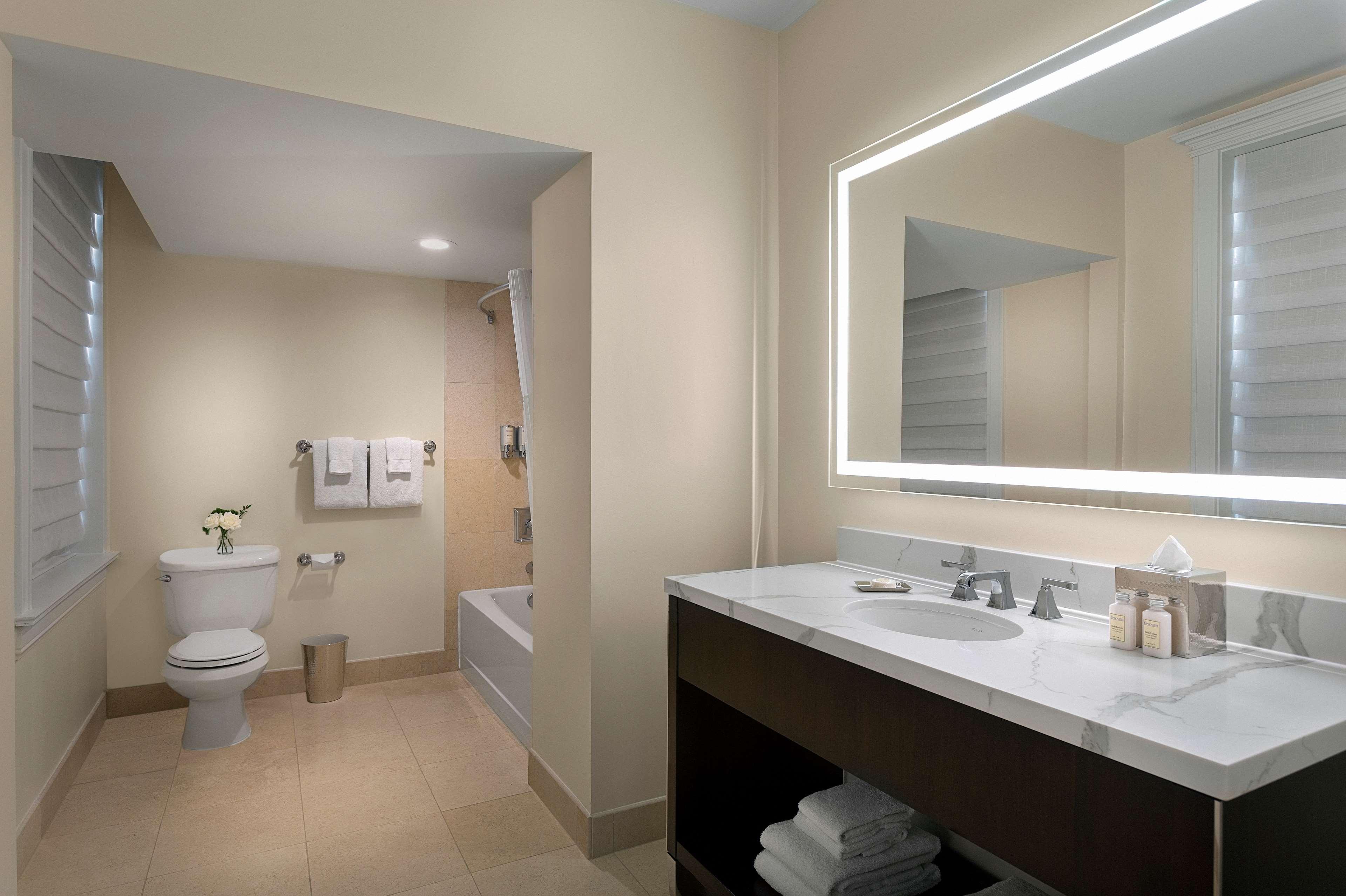 The Royal Sonesta Chase Park Plaza St Louis Hotel Сейнт Луис Екстериор снимка