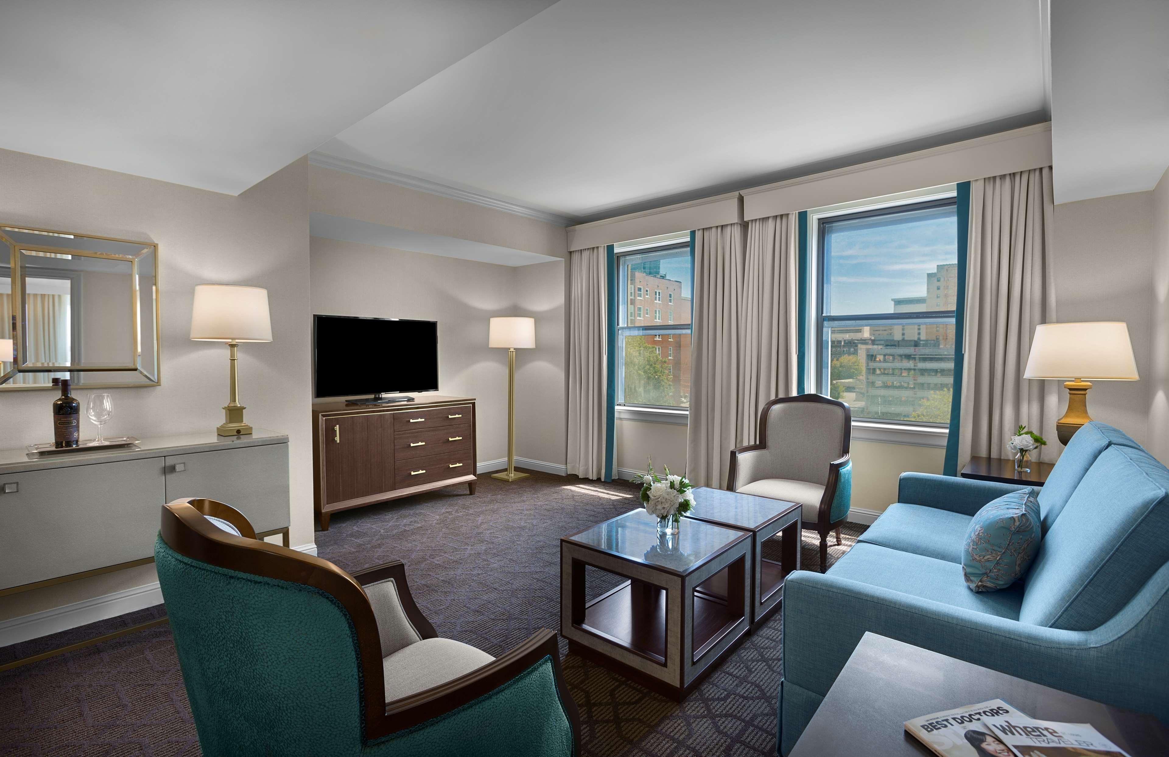 The Royal Sonesta Chase Park Plaza St Louis Hotel Сейнт Луис Екстериор снимка